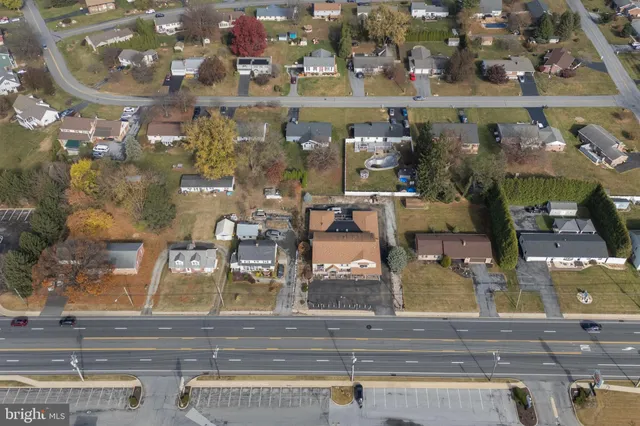 $1,690,000 | 2453 Lincoln Highway East, Lancaster, PA 17602