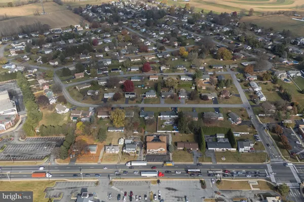 $1,690,000 | 2453 Lincoln Highway East, Lancaster, PA 17602
