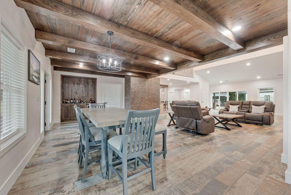 11167 Plainview Road Krum, TX 76249 - Photo 10 of 40 Dining area
