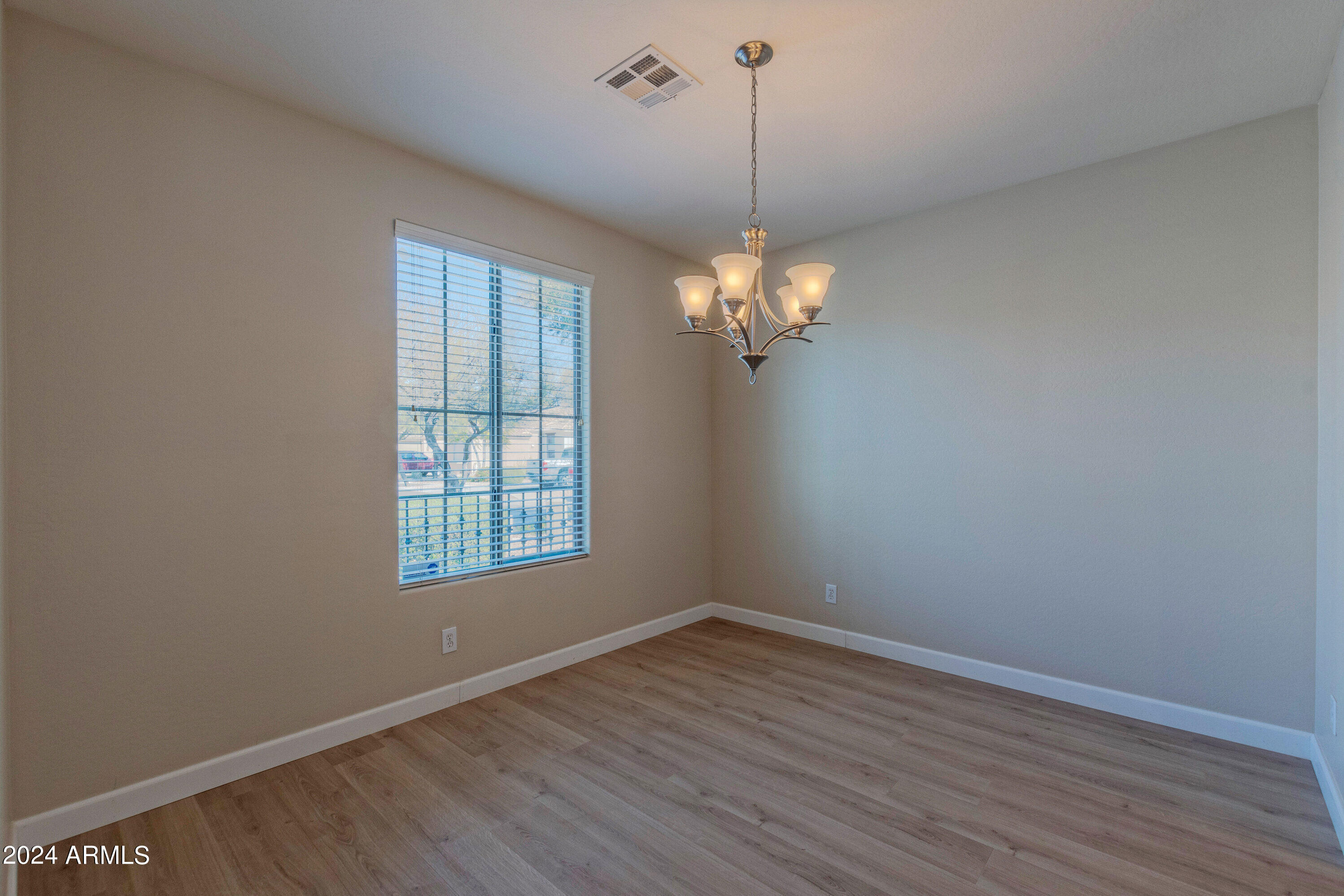 4525 East Blue Sage Road Gilbert, AZ 85297 - Photo 13 of 45 4525 East Blue Sage Road-print-010-003-d