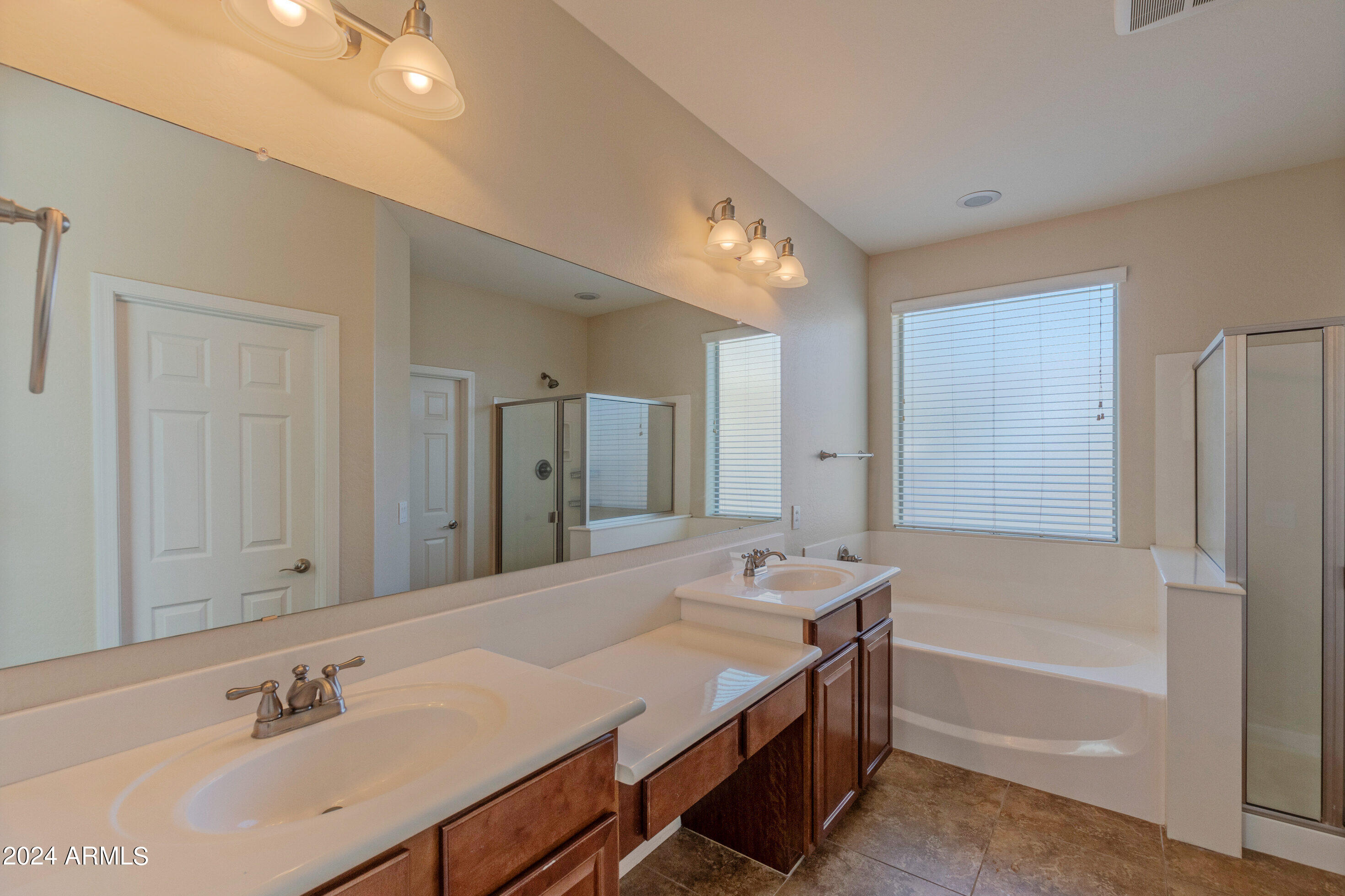 4525 East Blue Sage Road Gilbert, AZ 85297 - Photo 16 of 45 4525 East Blue Sage Road-print-013-015-m