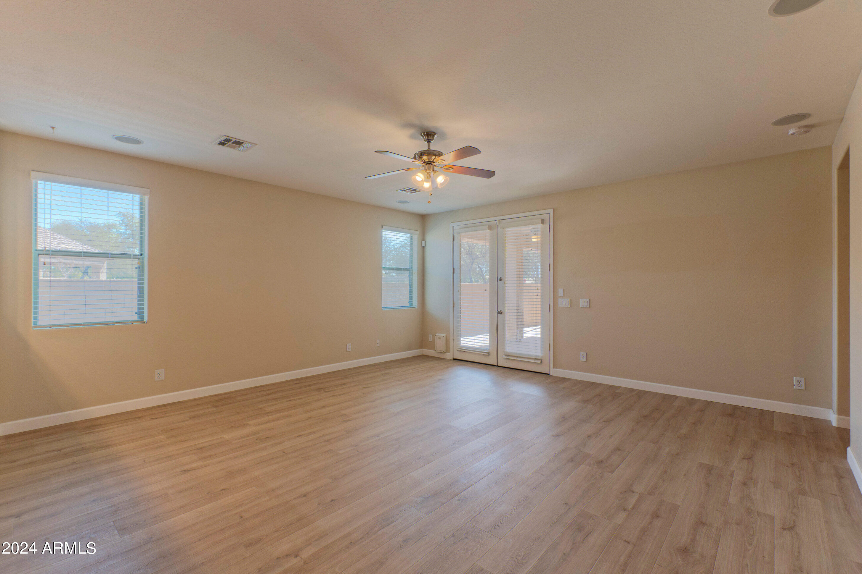 4525 East Blue Sage Road Gilbert, AZ 85297 - Photo 8 of 45 4525 East Blue Sage Road-print-003-023-l