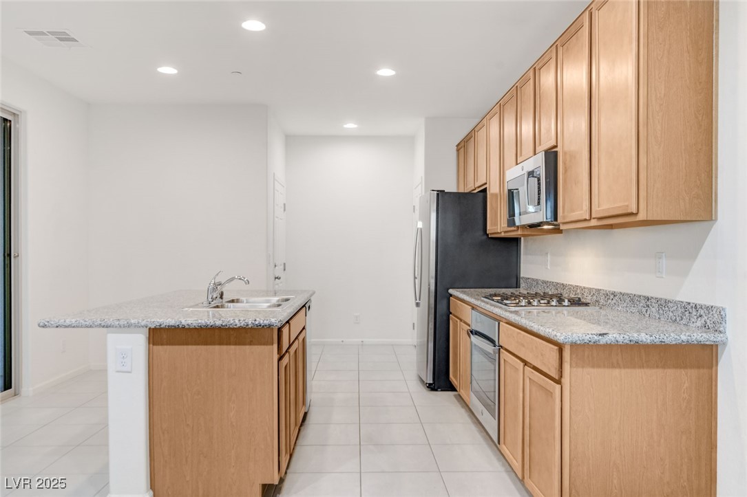 11680 Hamilton Lake Avenue Las Vegas, NV 89138 - Photo 12 of 49