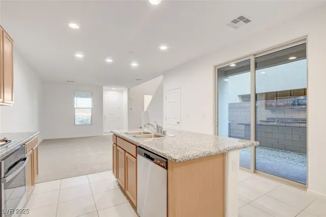 $2,295 | 11680 Hamilton Lake Avenue, Las Vegas, NV 89138