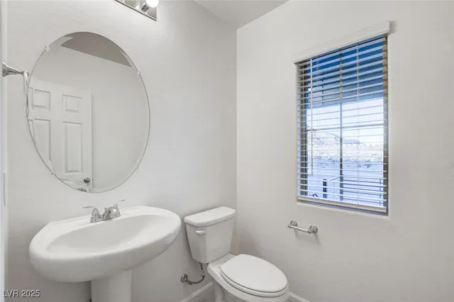 $2,295 | 11680 Hamilton Lake Avenue, Las Vegas, NV 89138