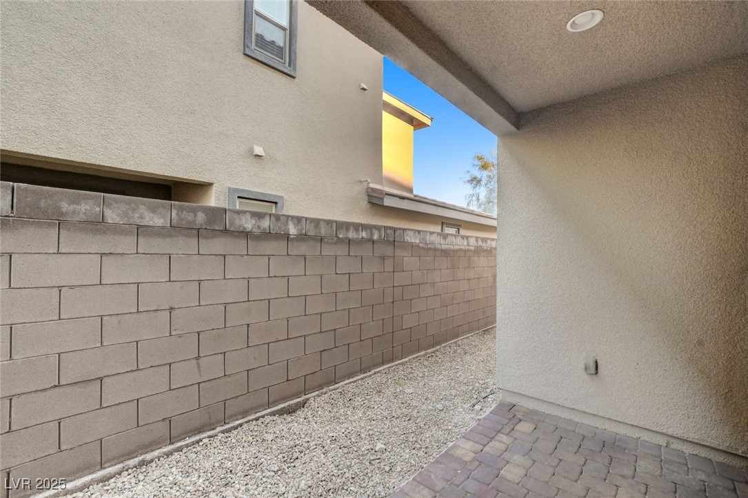 11680 Hamilton Lake Avenue Las Vegas, NV 89138 - Photo 41 of 49