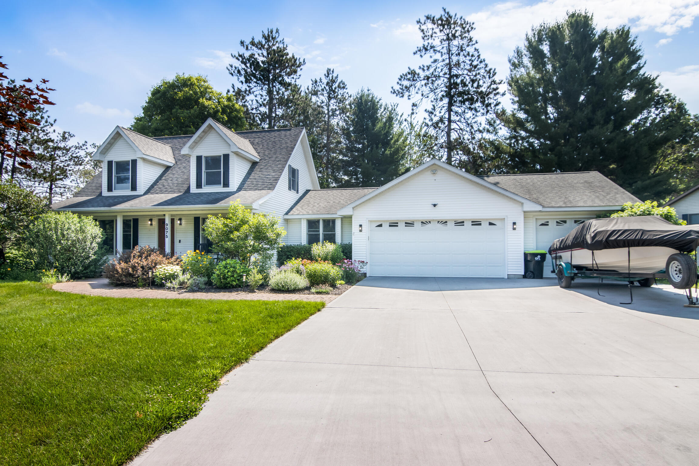 9075 Windsong Lane Cadillac, MI 49601 - Photo 27 of 30 28-Scene-25