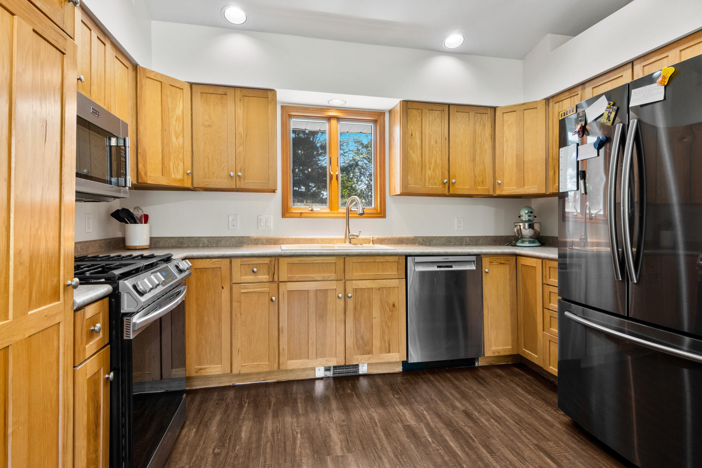 9075 Windsong Lane Cadillac, MI 49601 - Photo 6 of 30 7-Scene-4