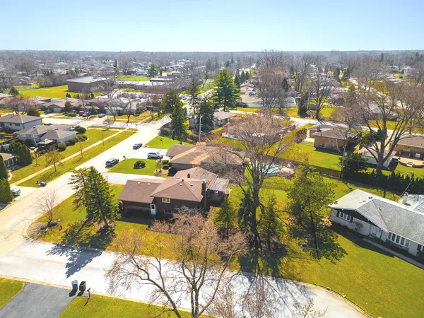 $409,000 | 12300 South Austin Avenue, Palos Heights, IL 60463