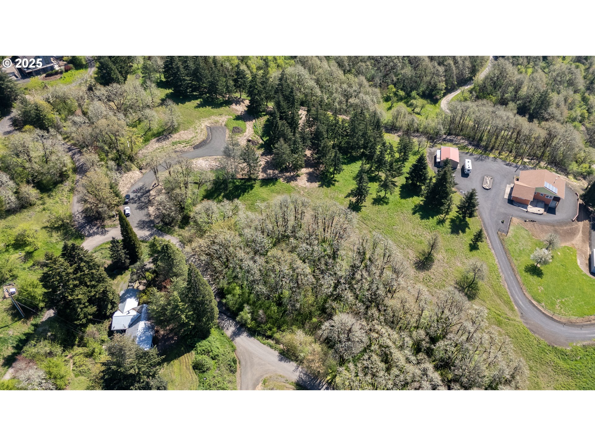 Center, Unit 2 Sheridan, OR 97378 - Photo 24 of 30 a view of a city