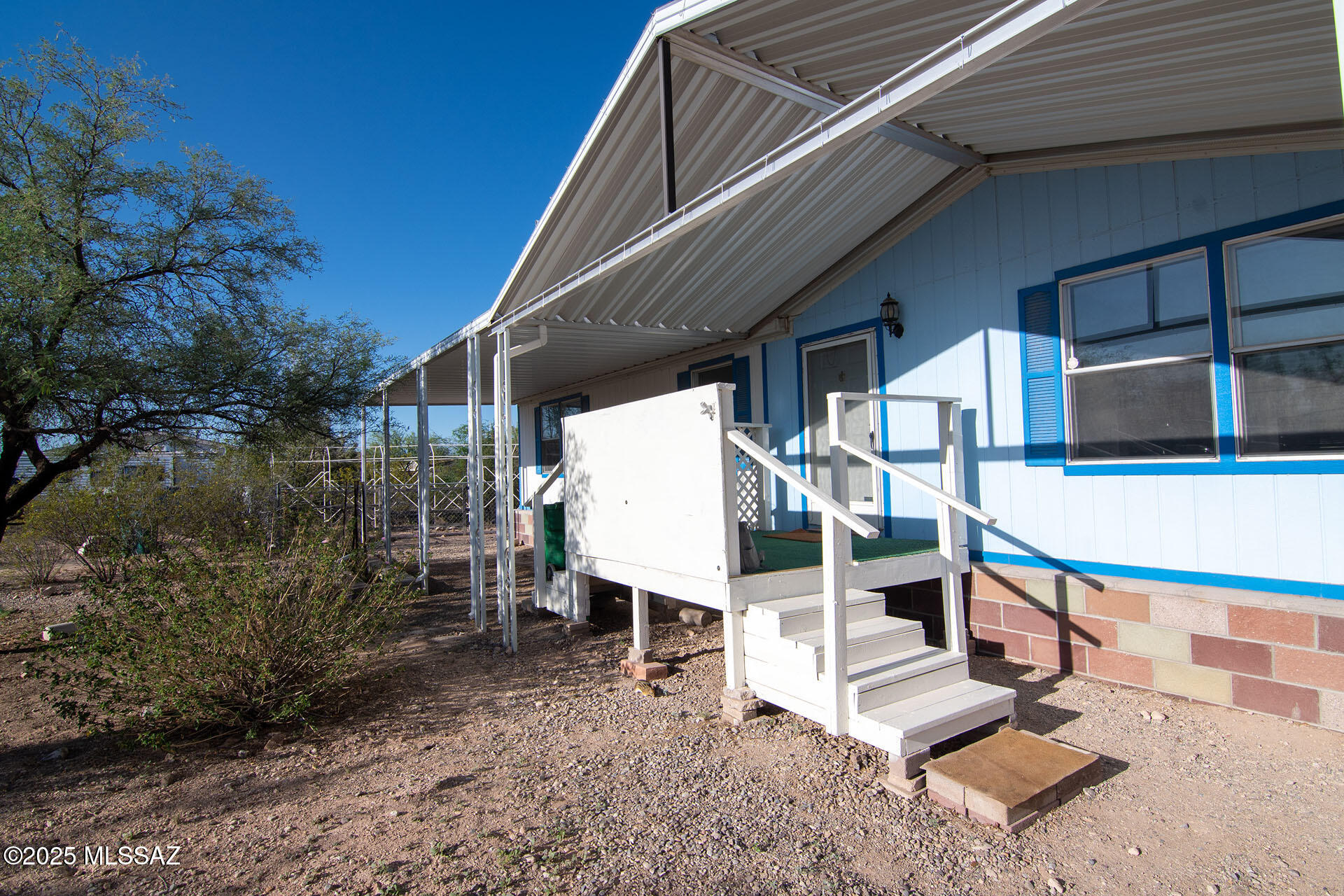 5538 East Hermans Road Tucson, AZ 85756 - Photo 4 of 32 Front