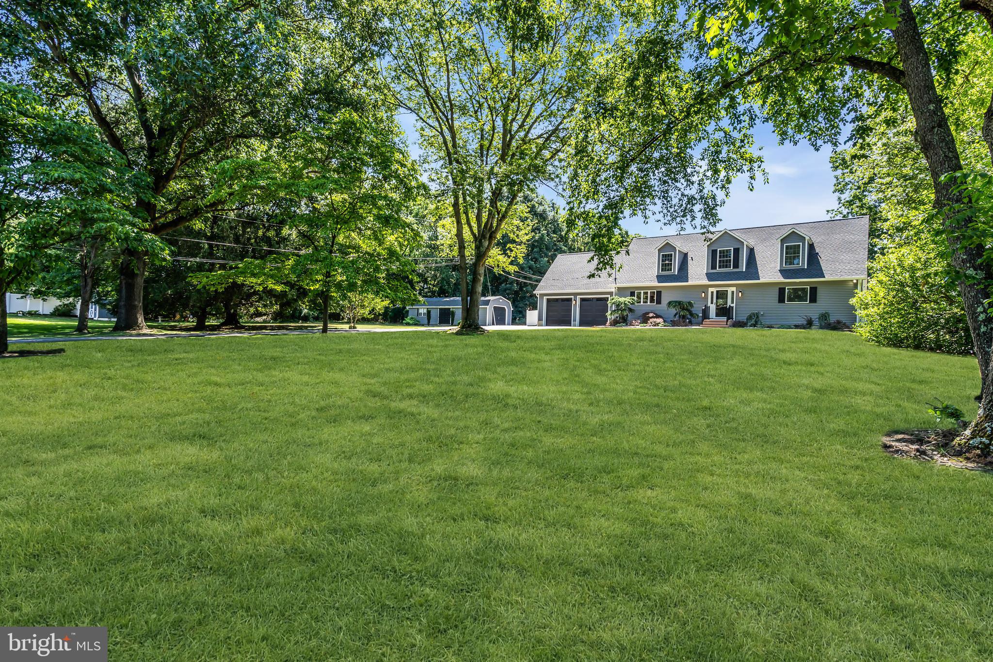 412 Greentree Road Sewell, NJ 08080 - Photo 2 of 55