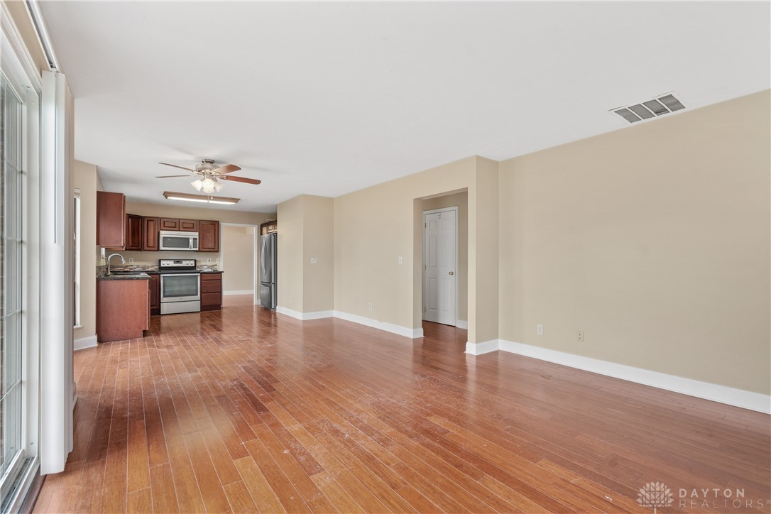 6527 Charlesgate Road Dayton, OH 45424 - Photo 16 of 35