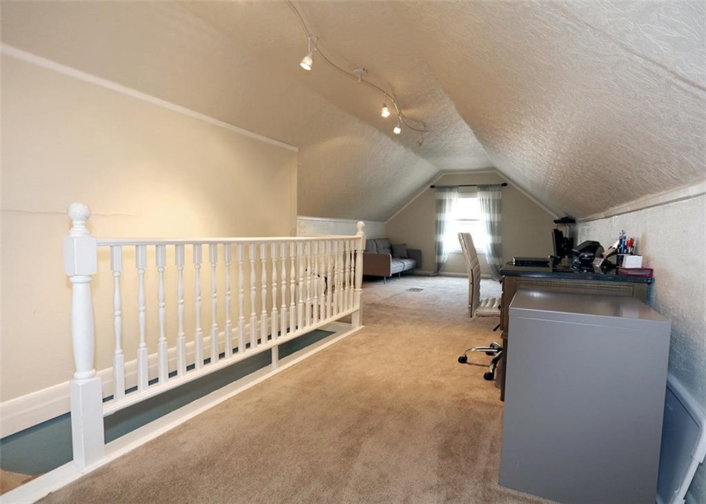 2154 Swallow Hill Road Pittsburgh, PA 15220 - Photo 16 of 22 Plenty of space - great office, game room or bedroom!