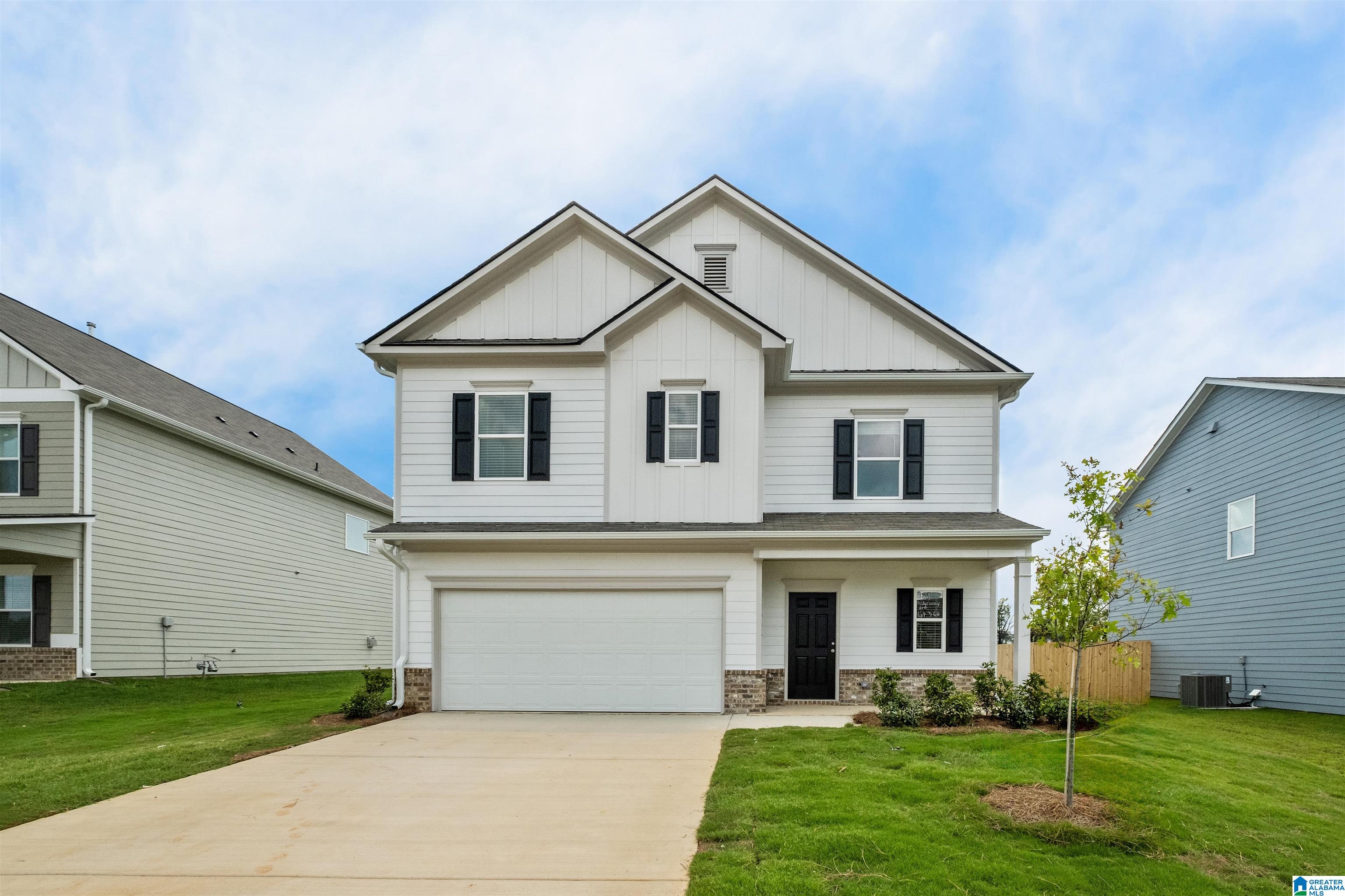 928 Ridgeway Avenue Columbiana, AL 35051 - Photo 1 of 36