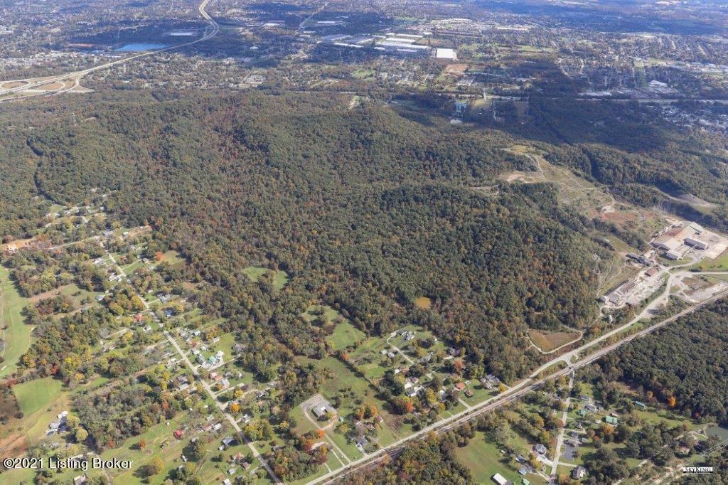 684 R South Park Road Fairdale, KY 40118 - Photo 4 of 16 SKYX7396