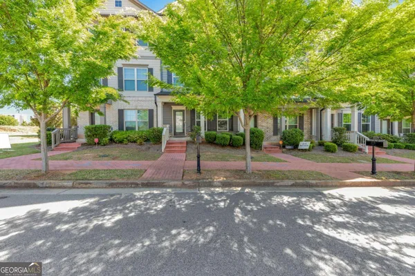 $2,500 | 3625 Hawthorne Terrace, Atlanta, GA 30337