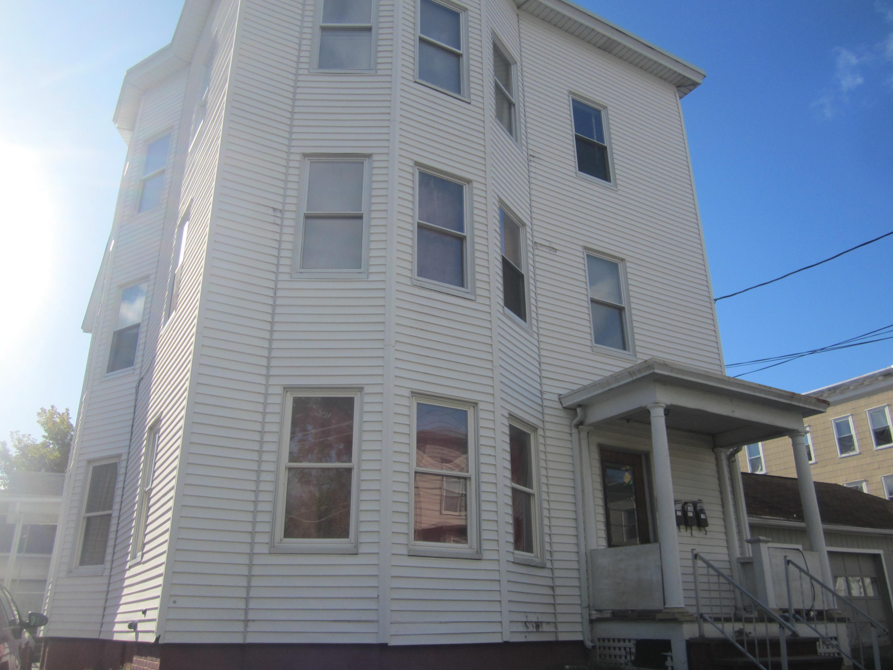 123 Howe Street Lewiston, ME 04240 - Photo 1 of 31 IMG_0688
