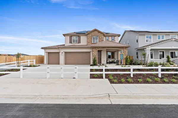 $986,311 | 348 North Vista Street, Fowler, CA 93625