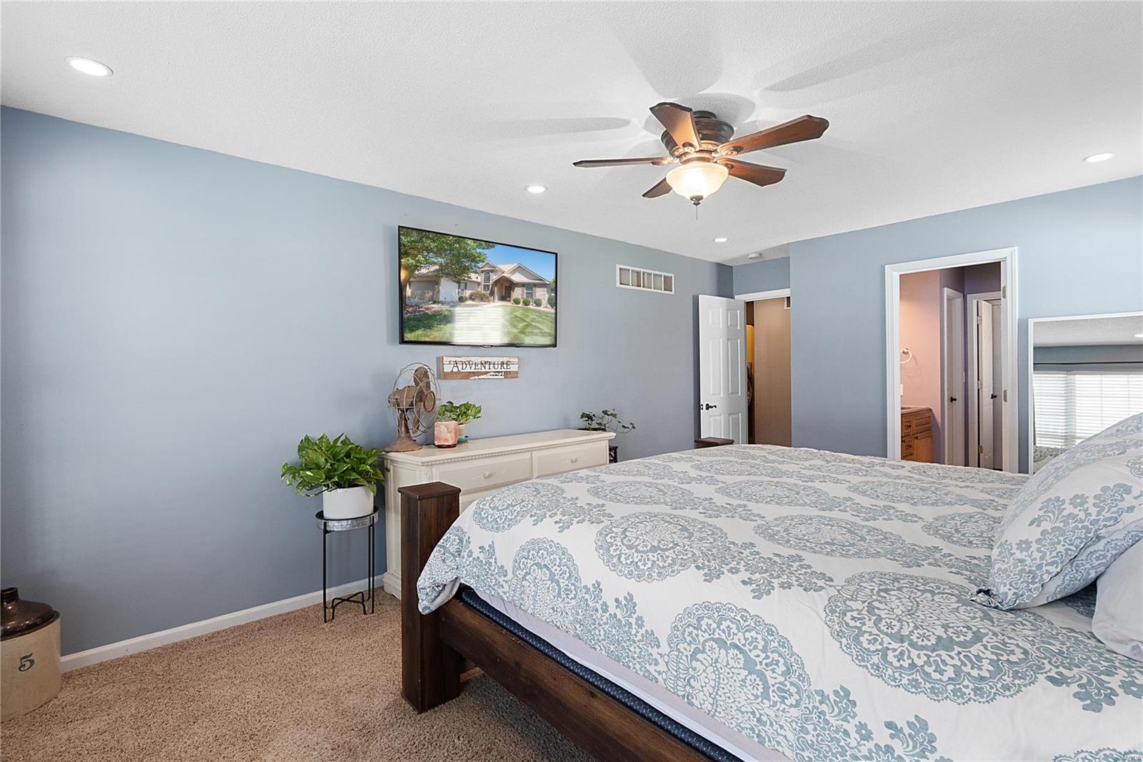 3233 Hunters Way Belleville, IL 62221 - Photo 17 of 40 Gallery Image 17