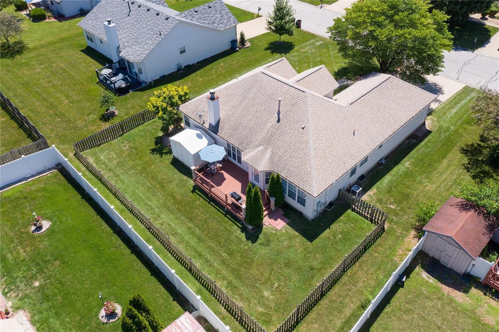 3233 Hunters Way Belleville, IL 62221 - Photo 3 of 40 Gallery Image 3