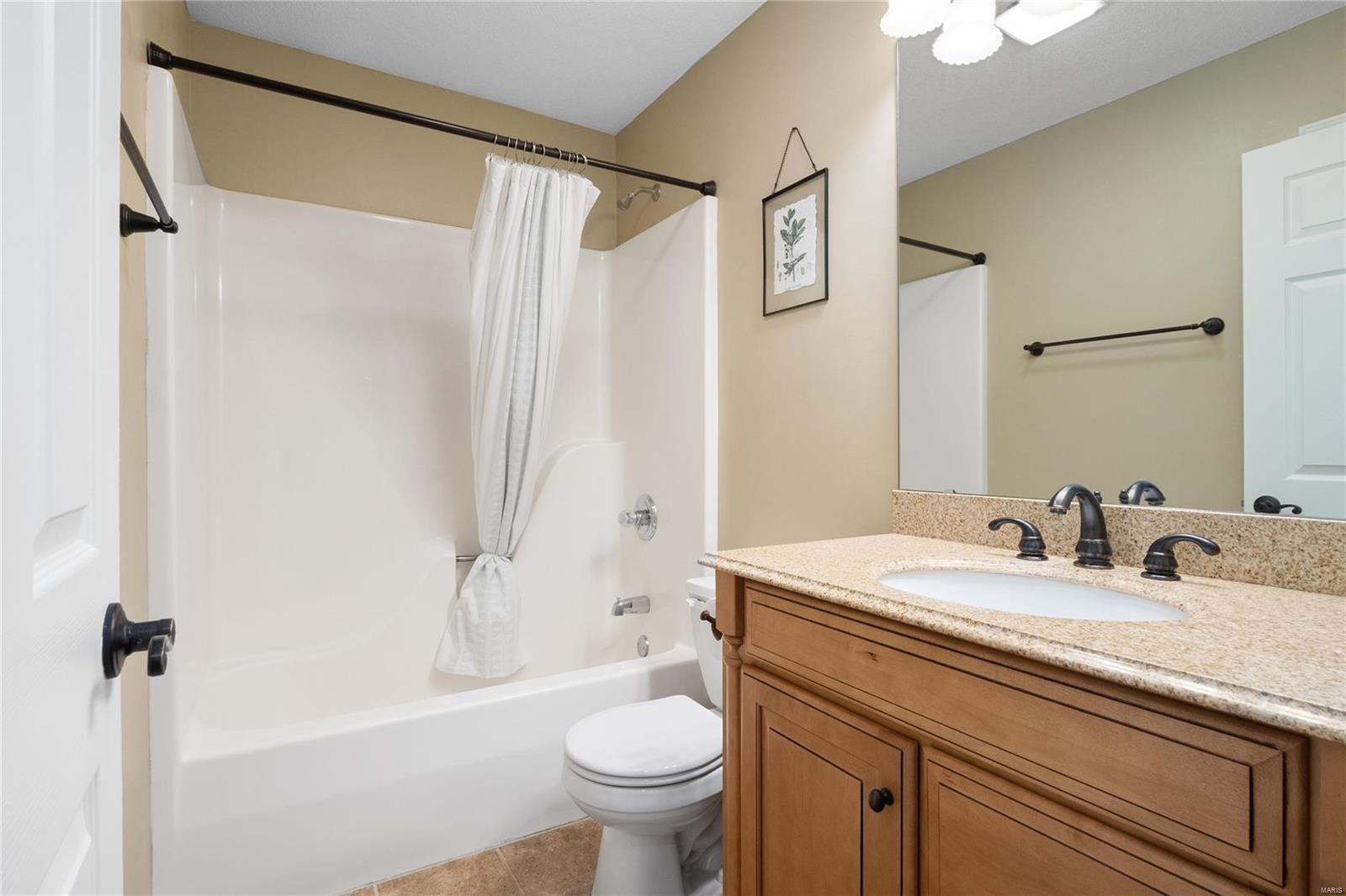 3233 Hunters Way Belleville, IL 62221 - Photo 21 of 40 Gallery Image 21