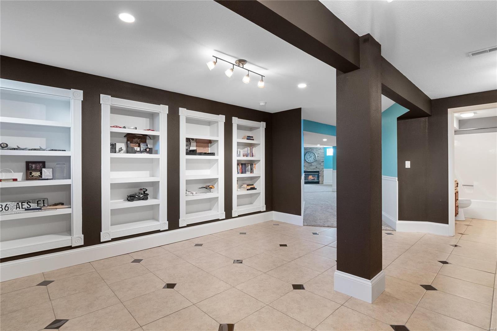 3233 Hunters Way Belleville, IL 62221 - Photo 24 of 40 Gallery Image 24