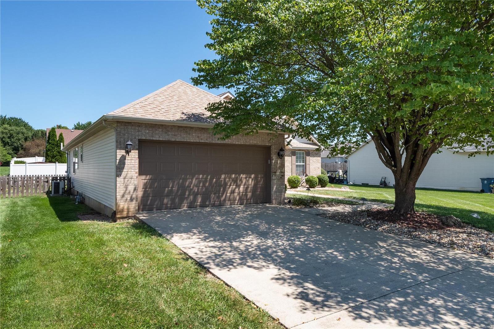3233 Hunters Way Belleville, IL 62221 - Photo 35 of 40 Gallery Image 35