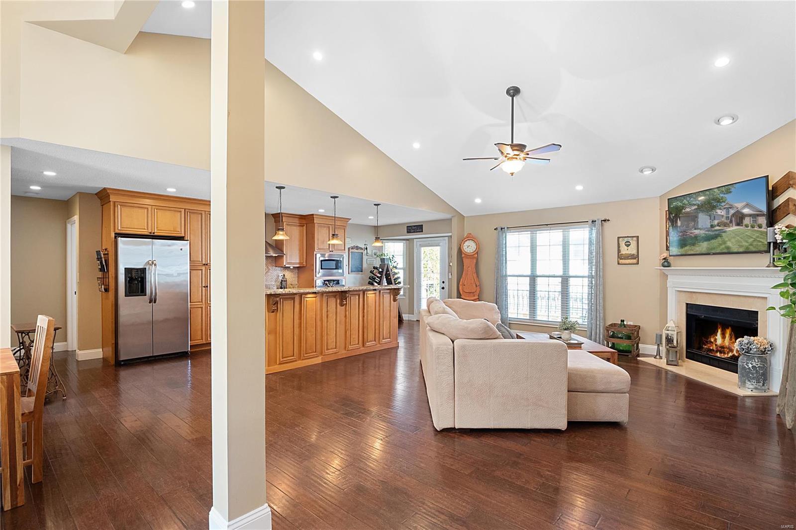 3233 Hunters Way Belleville, IL 62221 - Photo 7 of 40 Gallery Image 7
