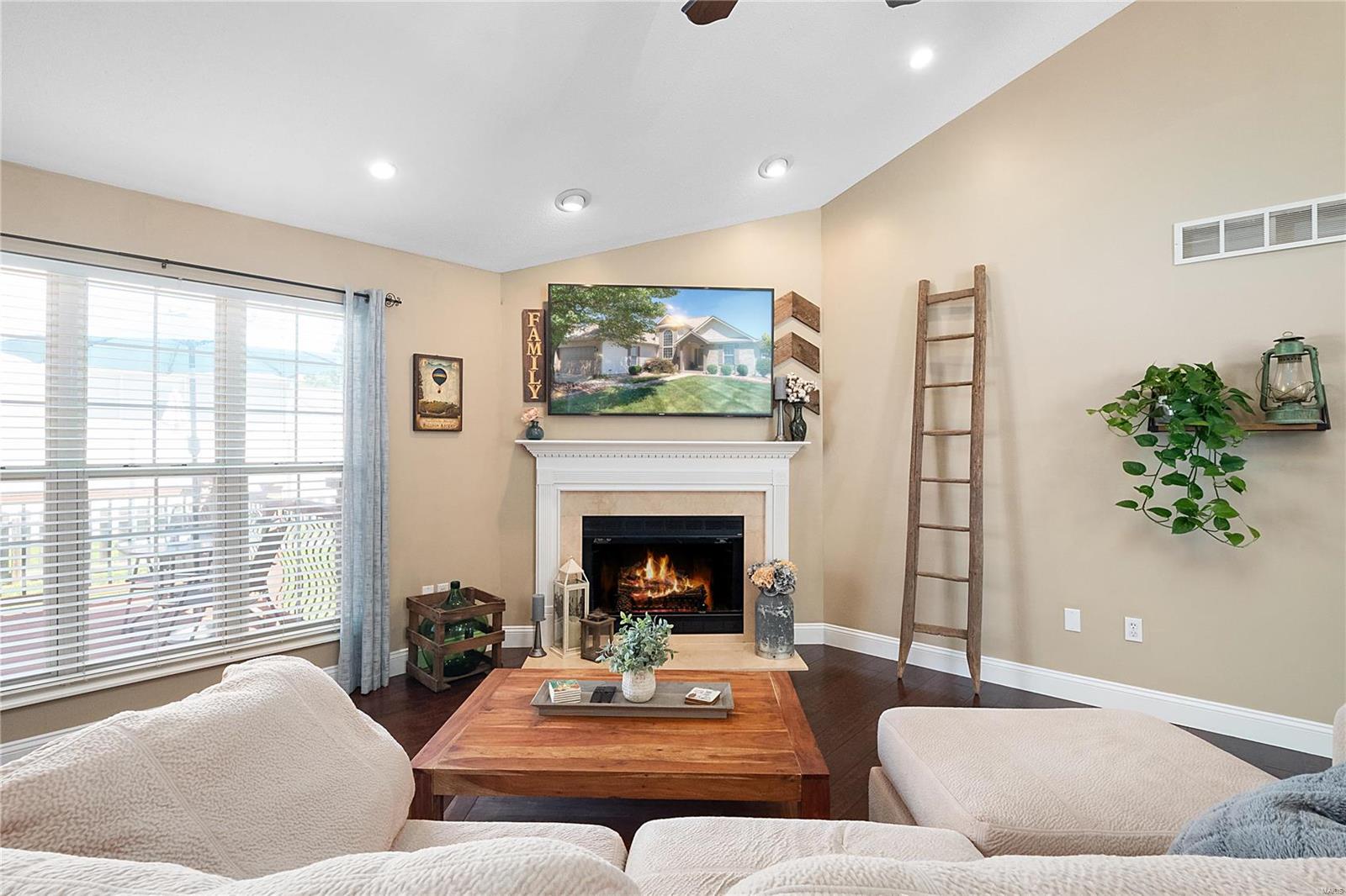 3233 Hunters Way Belleville, IL 62221 - Photo 9 of 40 Gallery Image 9