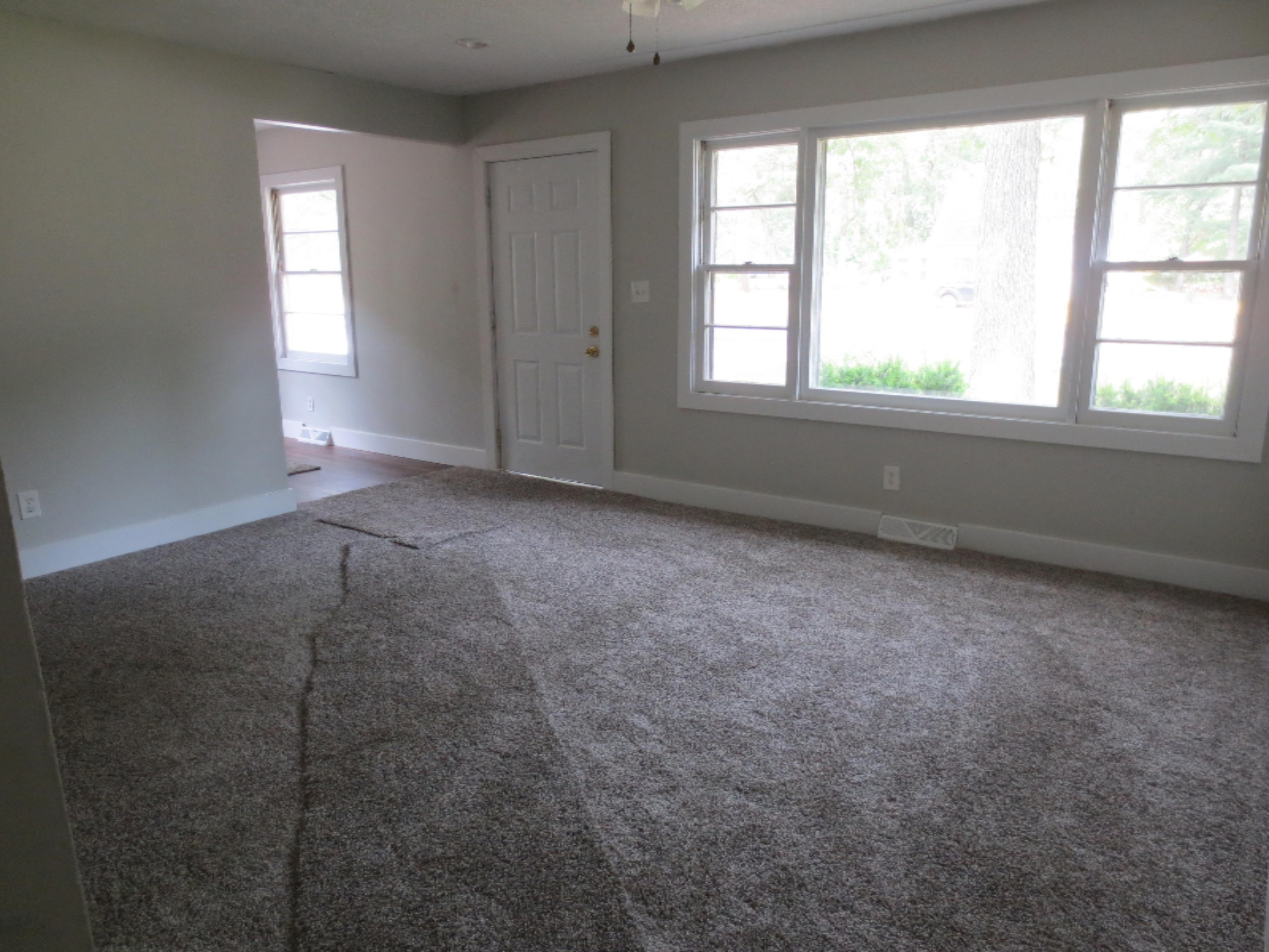 3019 Vandenberg Road Muskegon, MI 49444 - Photo 2 of 6 IMG_4618