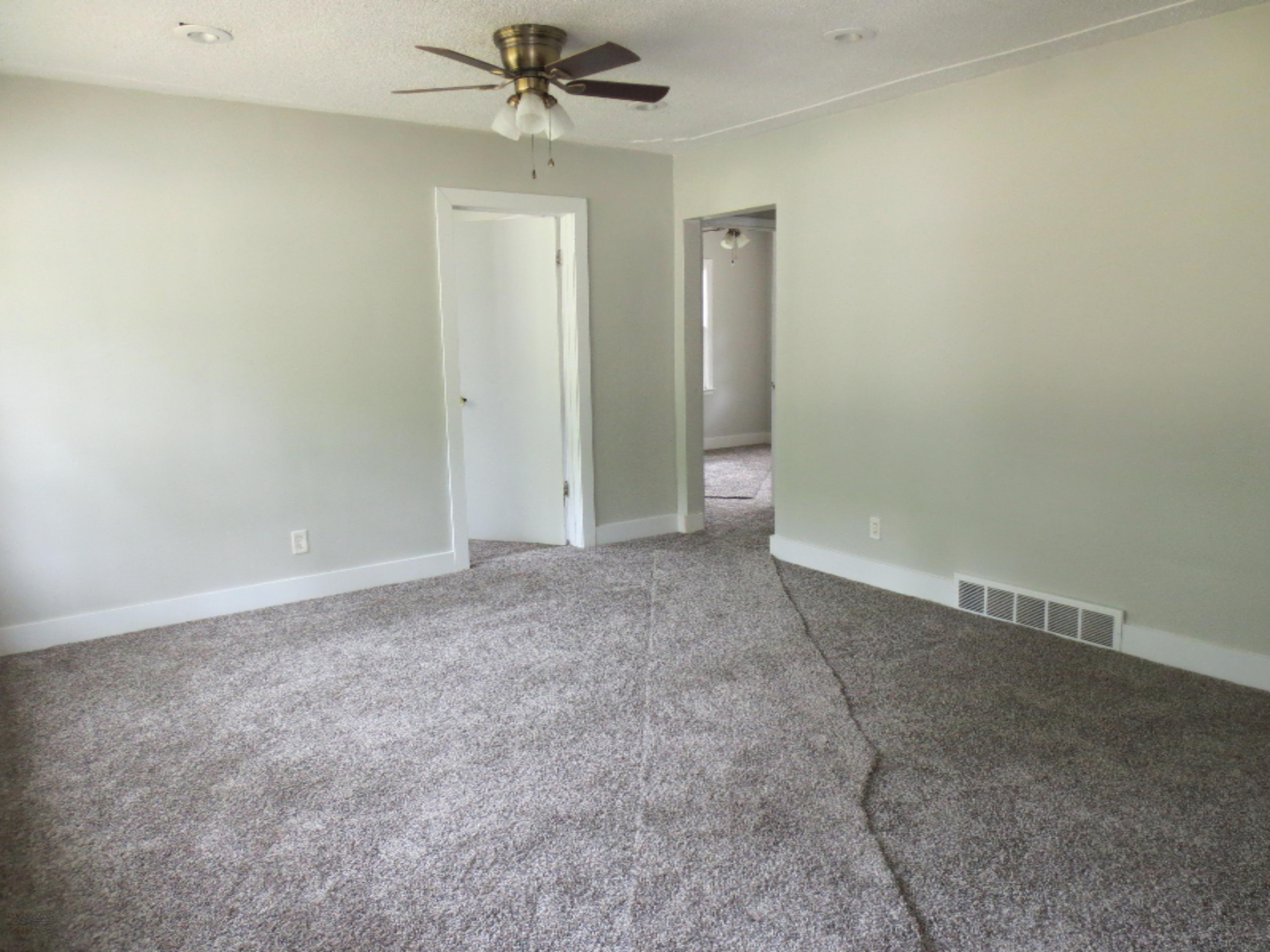 3019 Vandenberg Road Muskegon, MI 49444 - Photo 3 of 6 IMG_4617
