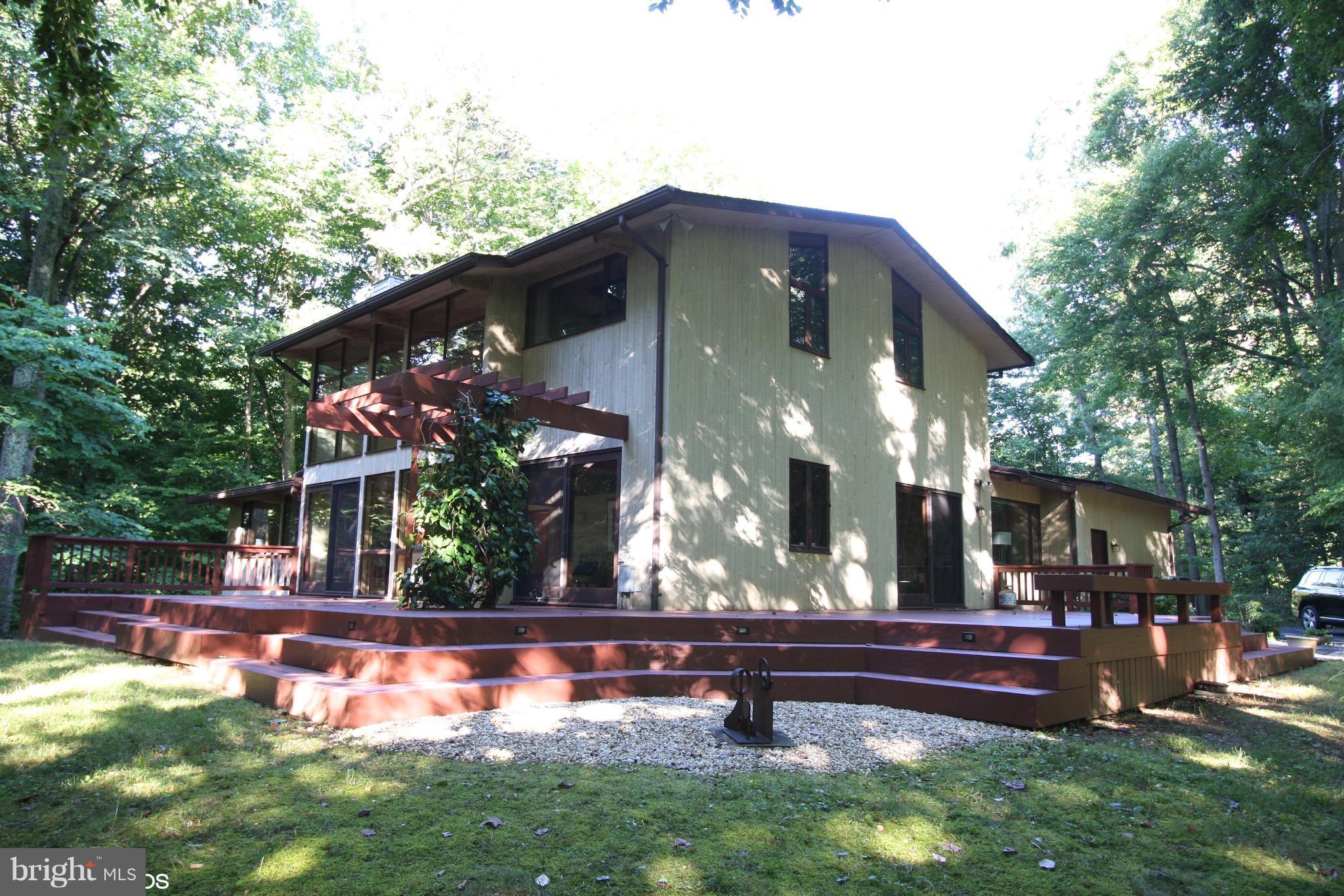 1732 Woodlore Road Annapolis, MD 21401 - Photo 20 of 22 Exterior (Rear)