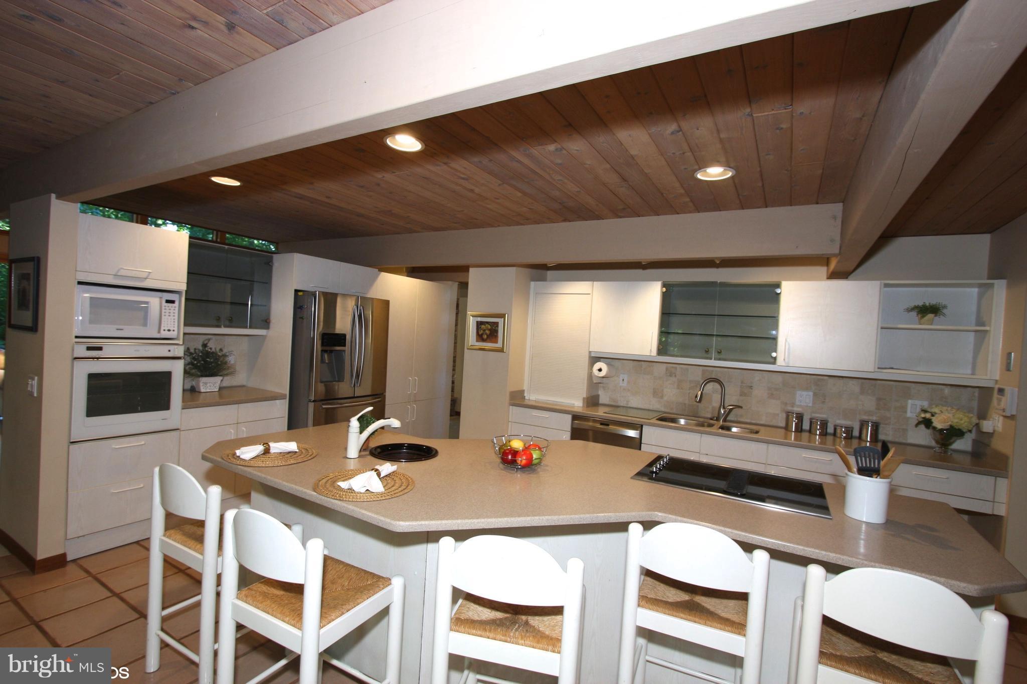 1732 Woodlore Road Annapolis, MD 21401 - Photo 4 of 22 Kitchen