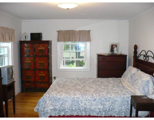 10 Waterhouse Road Belmont, MA 02478 - Photo 2 of 8 Gallery Image 2