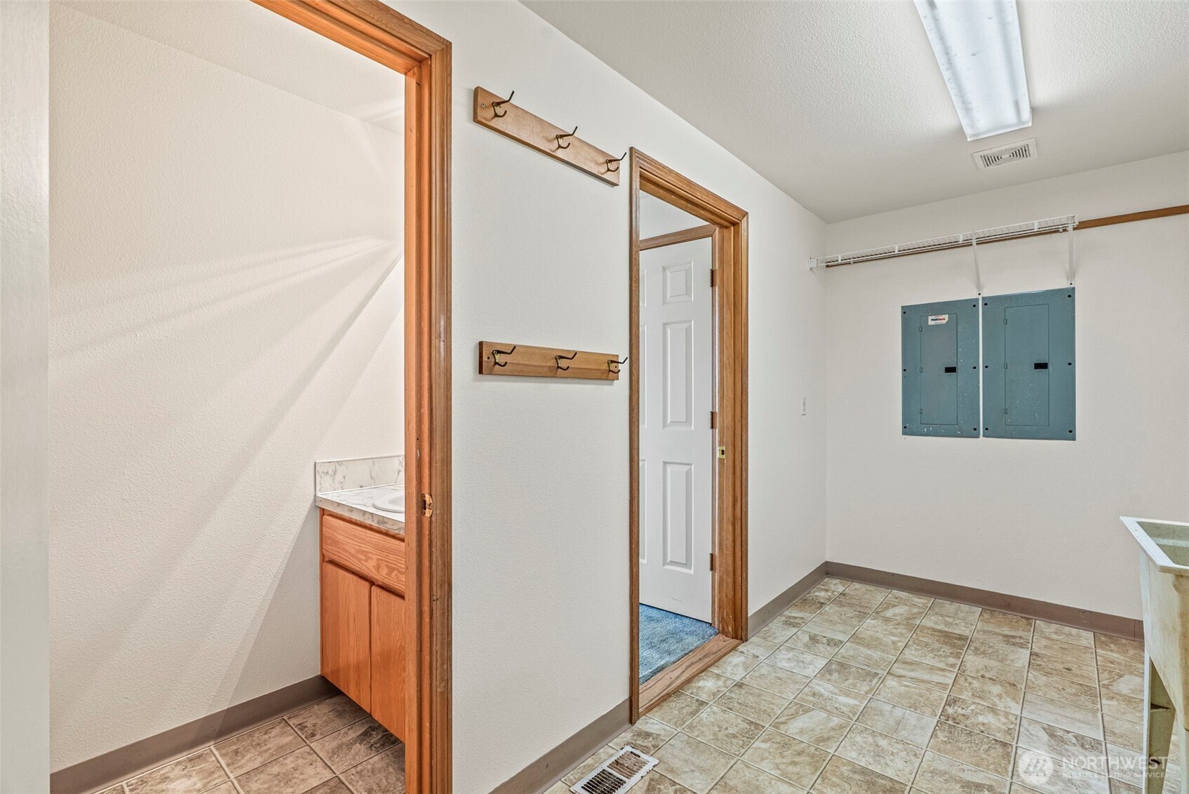 187 McClure Road Winlock, WA 98596 - Photo 17 of 40