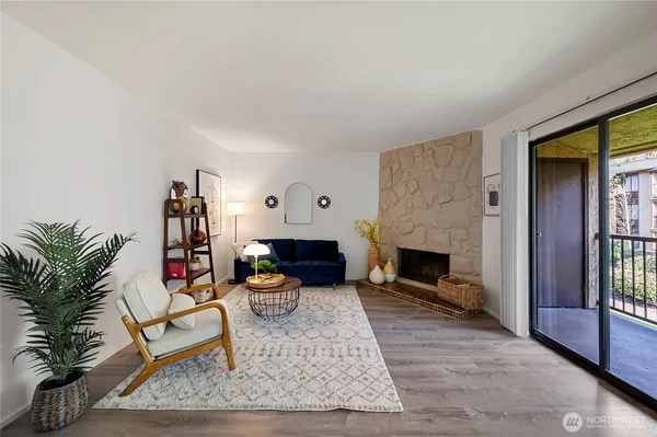 $320,000 | 14510 124th Avenue Northeast, Unit E35, Kirkland, WA 98034