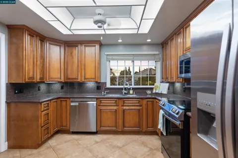 $849,000 | 4962 Shadowfalls Drive, Martinez, CA 94553