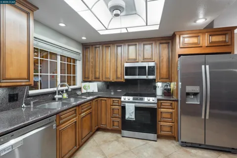 $849,000 | 4962 Shadowfalls Drive, Martinez, CA 94553