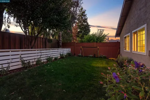 $849,000 | 4962 Shadowfalls Drive, Martinez, CA 94553