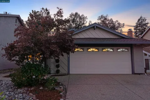 $849,000 | 4962 Shadowfalls Drive, Martinez, CA 94553