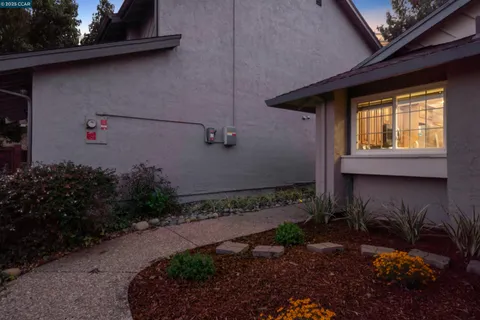 $849,000 | 4962 Shadowfalls Drive, Martinez, CA 94553