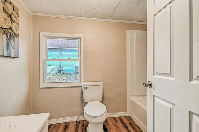 $219,900 | 918 South Cedar Avenue, Elizabethton, TN 37643