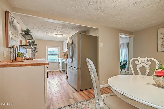 $219,900 | 918 South Cedar Avenue, Elizabethton, TN 37643