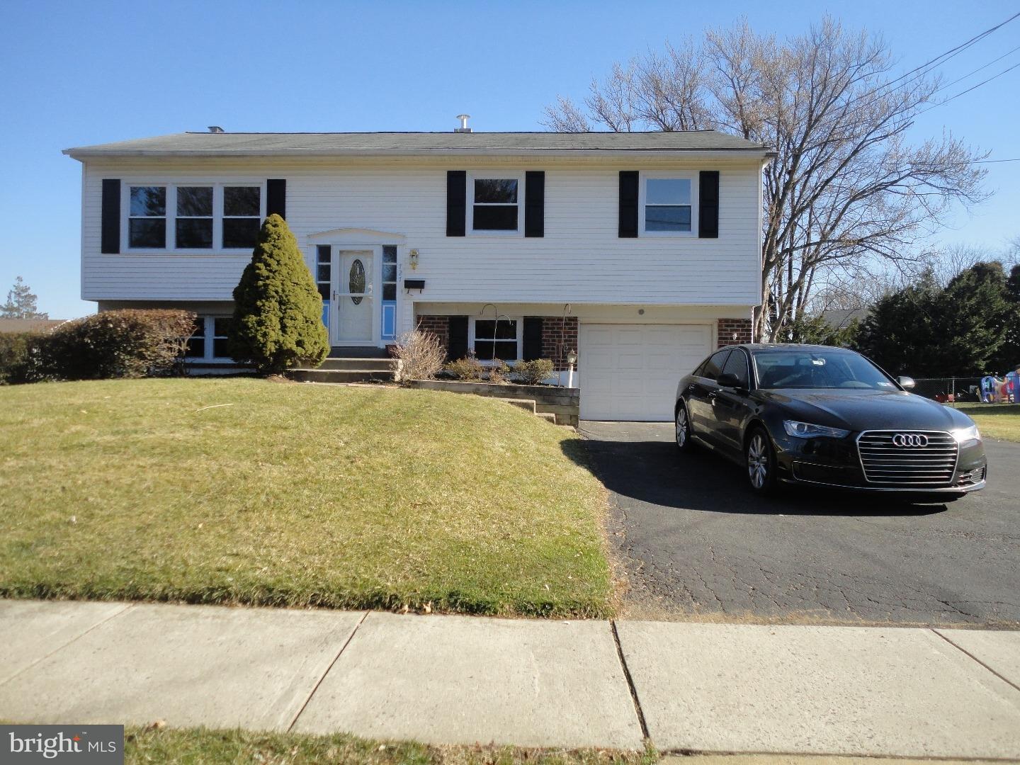 727 Newtown Road Warminster, PA 18974 - Photo 2 of 23 Exterior Front