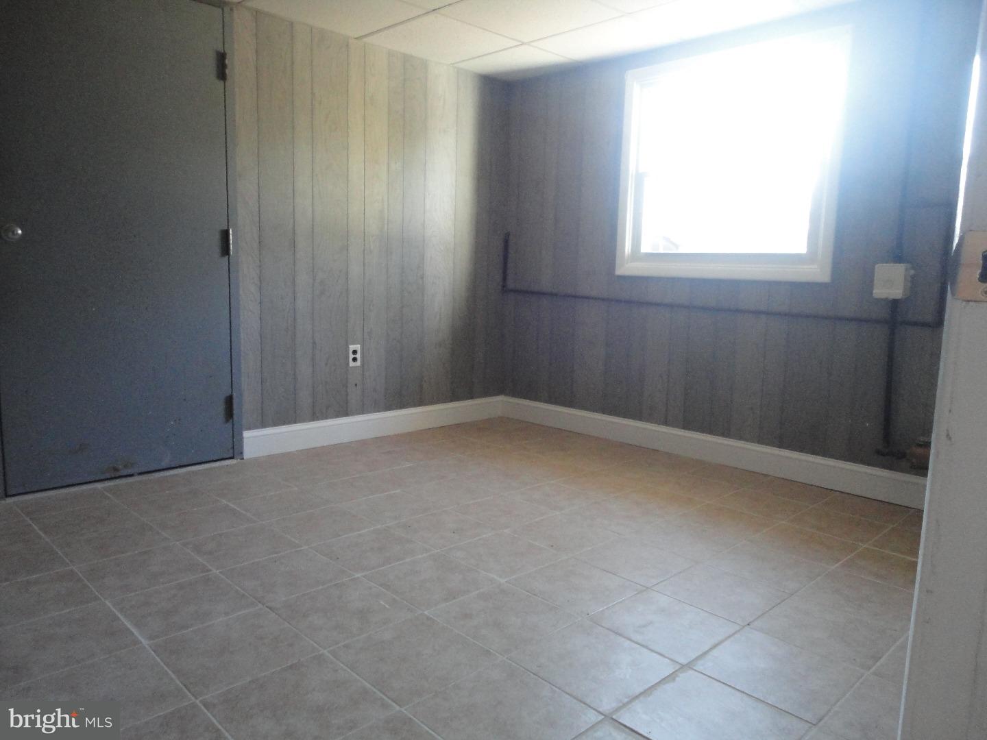 727 Newtown Road Warminster, PA 18974 - Photo 20 of 23 Laundry Room