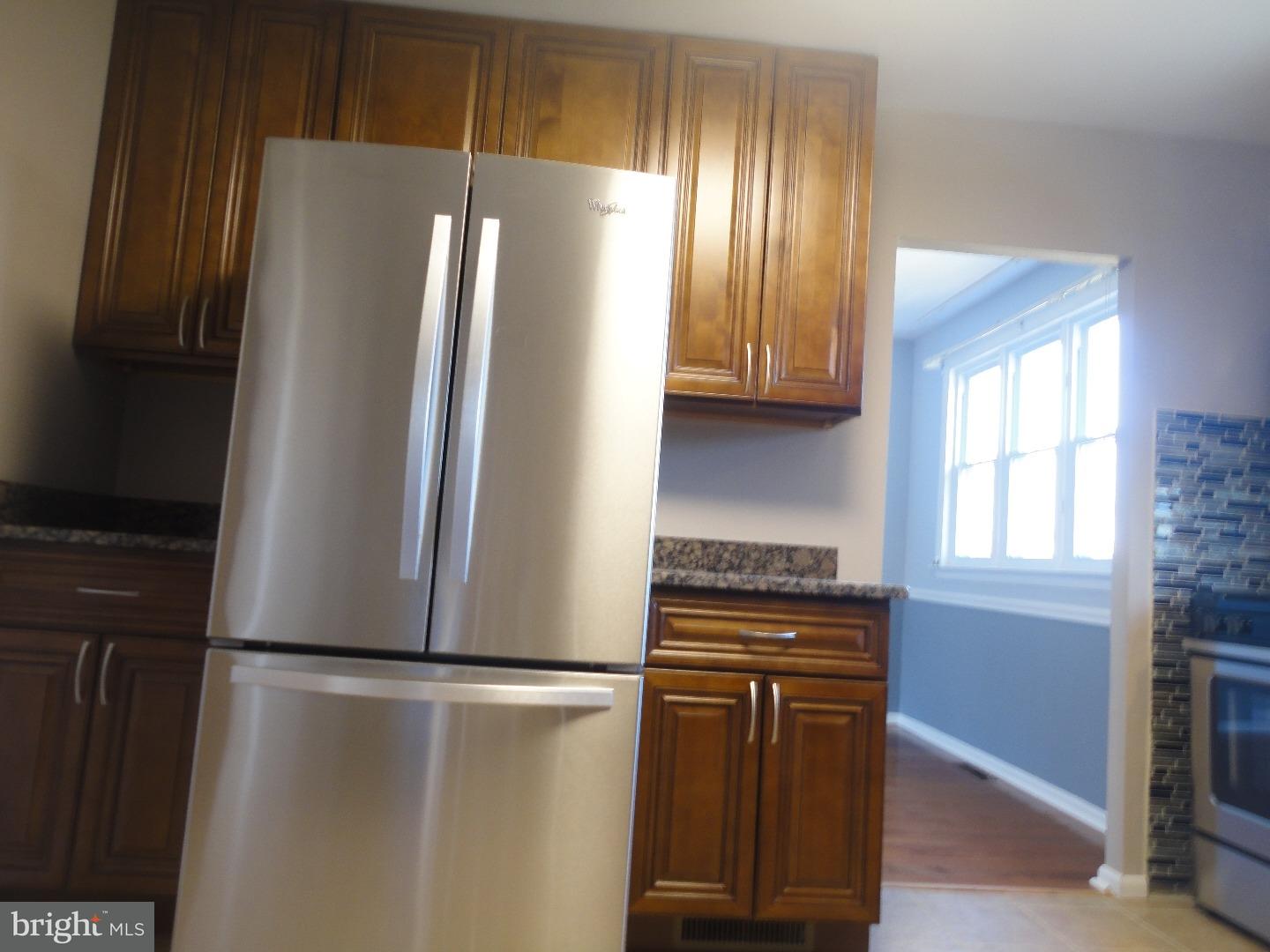 727 Newtown Road Warminster, PA 18974 - Photo 6 of 23 Kitchen