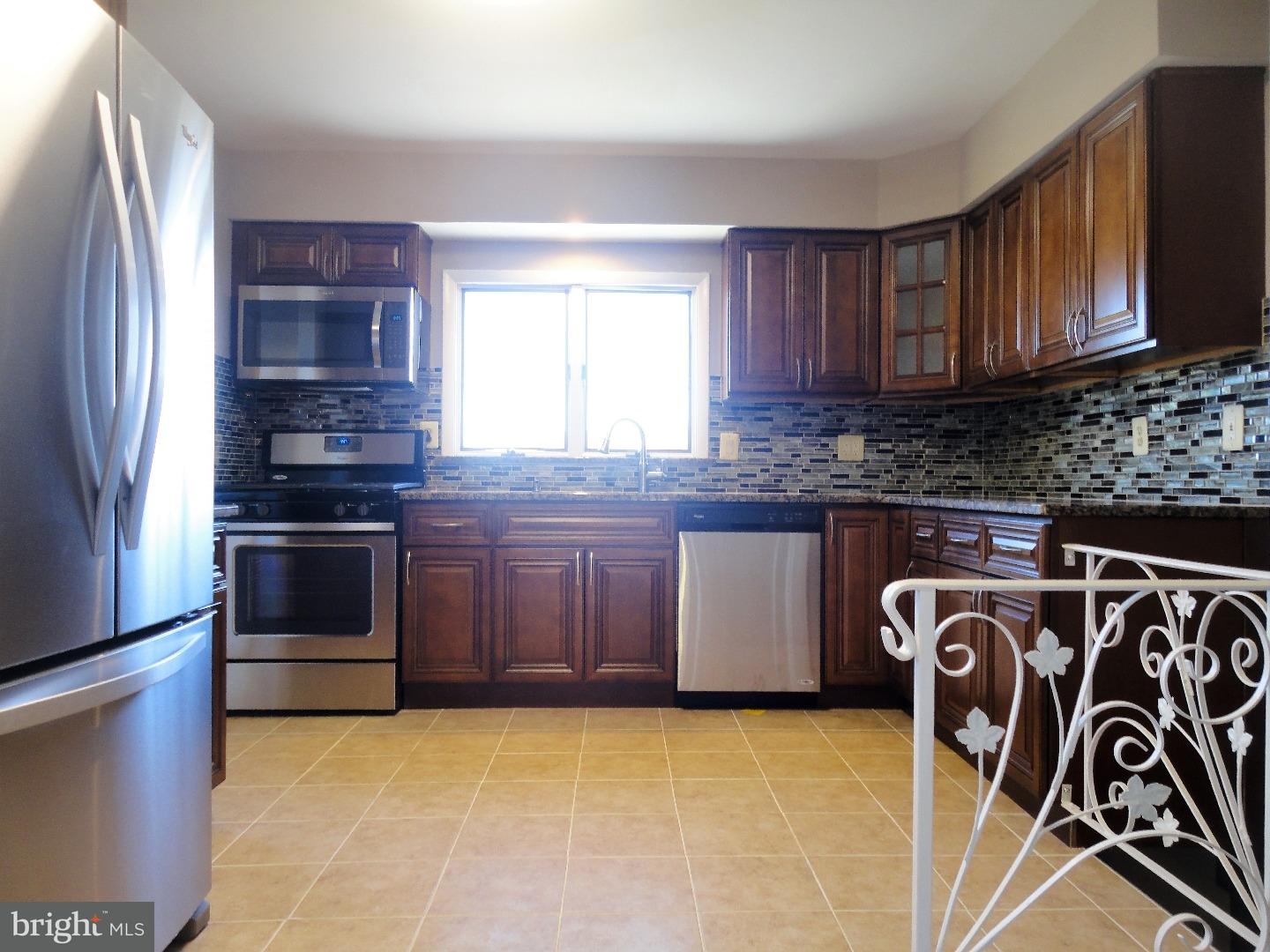 727 Newtown Road Warminster, PA 18974 - Photo 7 of 23 Kitchen
