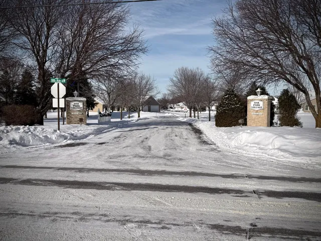 $215,700 | 1907 Oak Tree Lane, Unit C, Austin, MN 55912