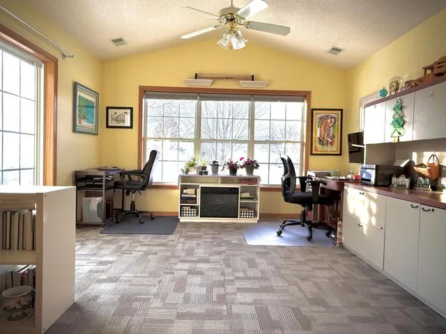 $215,700 | 1907 Oak Tree Lane, Unit C, Austin, MN 55912